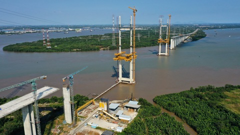 Cao tốc ngàn tỉ Bến Lức - Long Thành, bao giờ dân được đi? - Ảnh 1. Cao tốc ngàn tỉ Bến Lức - Long Thành, bao giờ dân được đi? - Ảnh 1.