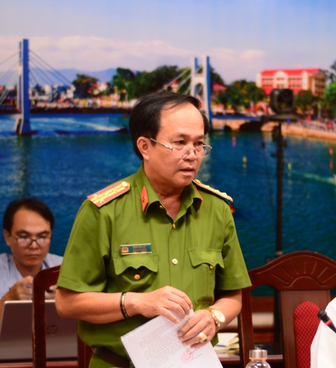 Vụ tai nạn 8 người chết ở Bình Thuận: chưa xác định được ai lái xe khách - Ảnh 2. Vụ tai nạn 8 người chết ở Bình Thuận: chưa xác định được ai lái xe khách - Ảnh 2.