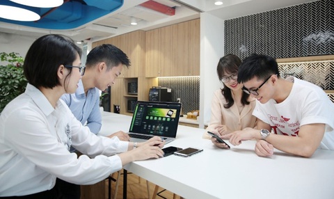 Nhiều người dùng thích thú với dịch vụ mới của Vietcombank - Ảnh 3. Nhiều người dùng thích thú với dịch vụ mới của Vietcombank - Ảnh 3.