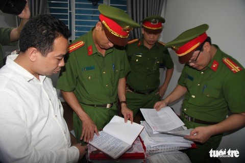 Bắt nghi can ăn tiền hỗ trợ người dân tộc thiểu số ở Nghệ An - Ảnh 1. Bắt nghi can ăn tiền hỗ trợ người dân tộc thiểu số ở Nghệ An - Ảnh 1.
