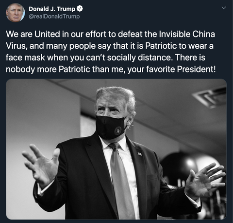 Ông Trump đăng ảnh đeo khẩu trang, nói không ai yêu nước hơn tôi - Ảnh 2. Ông Trump đăng ảnh đeo khẩu trang, nói không ai yêu nước hơn tôi - Ảnh 2.