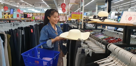 Kích hoạt hàng loạt chương trình khuyến mãi hè - Ảnh 1. Kích hoạt hàng loạt chương trình khuyến mãi hè - Ảnh 1.