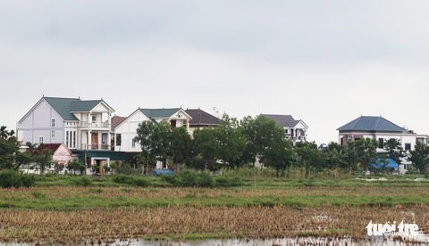 Bắt ‘cò’ đưa người đi lao động châu Âu với giá 1 tỉ - Ảnh 1. Bắt ‘cò’ đưa người đi lao động châu Âu với giá 1 tỉ - Ảnh 1.