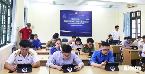 Trau dồi ngoại ngữ là trách nhiệm của thanh niên - Ảnh 2. Trau dồi ngoại ngữ là trách nhiệm của thanh niên - Ảnh 2.