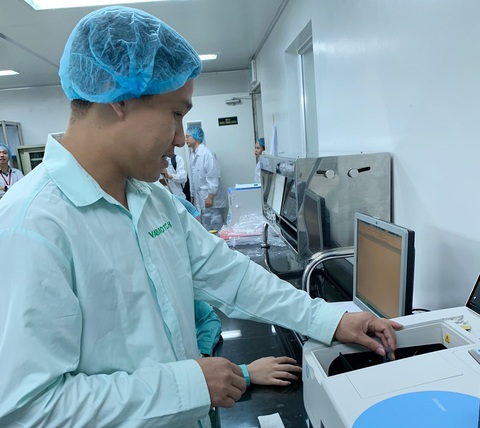 Tháng 10-2021, Việt Nam có vắc xin ngừa COVID-19? - Ảnh 1. Tháng 10-2021, Việt Nam có vắc xin ngừa COVID-19? - Ảnh 1.