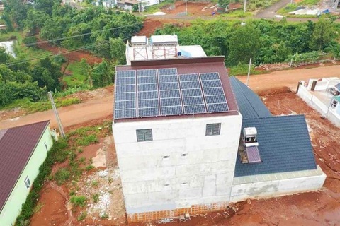 Đắk Nông đẩy mạnh phát triển điện mặt trời áp mái - Ảnh 4. Đắk Nông đẩy mạnh phát triển điện mặt trời áp mái - Ảnh 4.
