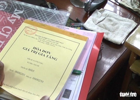 Khởi tố vụ án, bắt giam 2 bị can lập 8 công ty ma mua bán hóa đơn GTGT - Ảnh 4. Khởi tố vụ án, bắt giam 2 bị can lập 8 công ty ma mua bán hóa đơn GTGT - Ảnh 4.