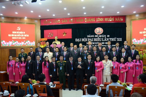 Ông Đặng Quốc Toàn tái đắc cử bí thư Quận ủy quận 10 - Ảnh 1. Ông Đặng Quốc Toàn tái đắc cử bí thư Quận ủy quận 10 - Ảnh 1.