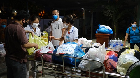 Phòng chống COVID-19 lây nhiễm cộng đồng: Nhiều biện pháp lần đầu áp dụng - Ảnh 1. Phòng chống COVID-19 lây nhiễm cộng đồng: Nhiều biện pháp lần đầu áp dụng - Ảnh 1.