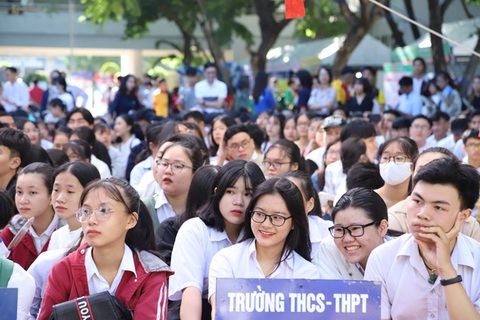 Bộ GD-ĐT: Vẫn thi tốt nghiệp THPT 2020 theo lịch - Ảnh 1. Bộ GD-ĐT: Vẫn thi tốt nghiệp THPT 2020 theo lịch - Ảnh 1.