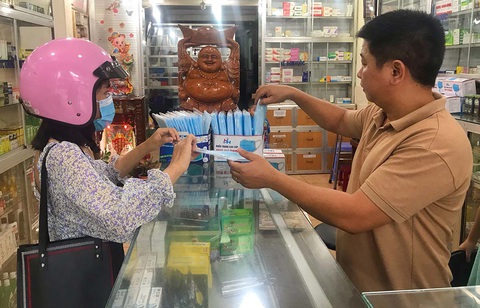 Khẩu trang, nước rửa tay dồi dào, tăng chi viện cho Đà Nẵng - Ảnh 1. Khẩu trang, nước rửa tay dồi dào, tăng chi viện cho Đà Nẵng - Ảnh 1.