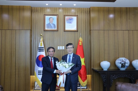 Đại học Quốc tế Hồng Bàng tri ân lãnh sự các nước tại TP.HCM - Ảnh 4. Đại học Quốc tế Hồng Bàng tri ân lãnh sự các nước tại TP.HCM - Ảnh 4.