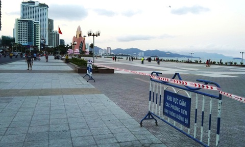 Phát hiện thêm 4 người Trung Quốc ở bất hợp pháp tại Nha Trang - Ảnh 2. Phát hiện thêm 4 người Trung Quốc ở bất hợp pháp tại Nha Trang - Ảnh 2.