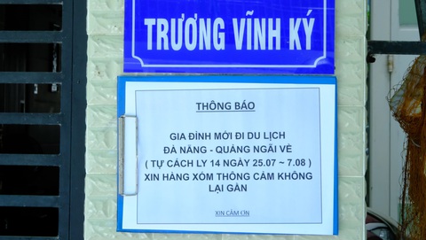 Xin hàng xóm thông cảm không lại gần’ vì từ vùng dịch COVID-19 về - Ảnh 2. Xin hàng xóm thông cảm không lại gần’ vì từ vùng dịch COVID-19 về - Ảnh 2.