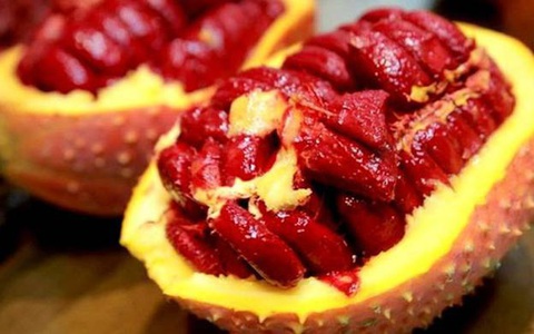 Mùa dịch, bí quyết tăng đề kháng với nước ép trái cây độc đáo từ táo và gấc - Ảnh 1. Mùa dịch, bí quyết tăng đề kháng với nước ép trái cây độc đáo từ táo và gấc - Ảnh 1.