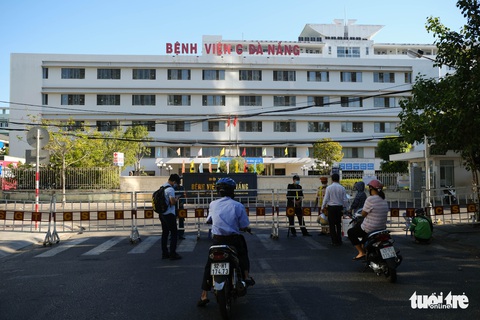 Phố xá Đà Nẵng thưa thớt ngày đầu giãn cách xã hội - Ảnh 6. Phố xá Đà Nẵng thưa thớt ngày đầu giãn cách xã hội - Ảnh 6.
