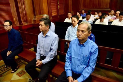 Ban Bí thư khai trừ Đảng cựu phó chủ tịch UBND TP.HCM Nguyễn Hữu Tín - Ảnh 2. Ban Bí thư khai trừ Đảng cựu phó chủ tịch UBND TP.HCM Nguyễn Hữu Tín - Ảnh 2.