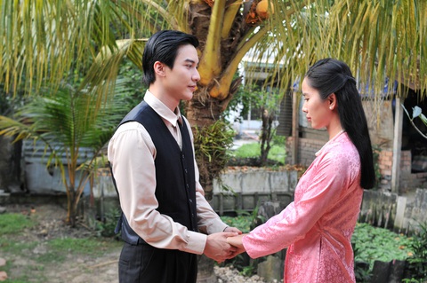 Yêu trong đau thương: Bella Mai trăn trở giữa yêu và hận - Ảnh 2. Yêu trong đau thương: Bella Mai trăn trở giữa yêu và hận - Ảnh 2.