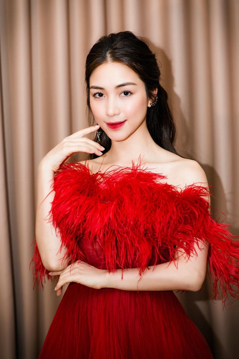 Hòa Minzy bị phạt 7,5 triệu đồng do đăng lại tin giả - Ảnh 1. Hòa Minzy bị phạt 7,5 triệu đồng do đăng lại tin giả - Ảnh 1.