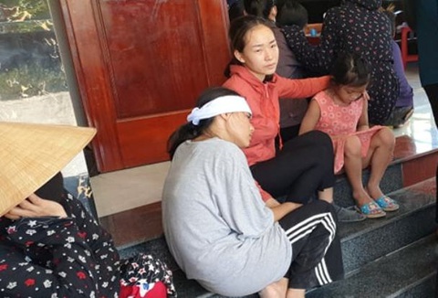 Mẹ mua xăng về đốt để tự tử cùng 3 con nhỏ vì mâu thuẫn với nhà chồng - Ảnh 1. Mẹ mua xăng về đốt để tự tử cùng 3 con nhỏ vì mâu thuẫn với nhà chồng - Ảnh 1.