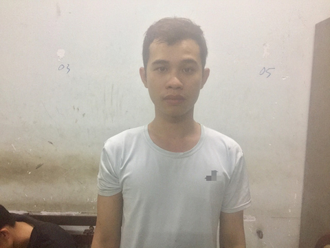 Rủ bạn đồng tính đến nhà nghỉ chơi ma túy đá rồi dàn cảnh cướp tài sản - Ảnh 1. Rủ bạn đồng tính đến nhà nghỉ chơi ma túy đá rồi dàn cảnh cướp tài sản - Ảnh 1.