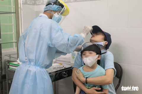 TP.HCM kêu gọi người dân cùng hợp tác để kiểm soát được dịch COVID-19 - Ảnh 1. TP.HCM kêu gọi người dân cùng hợp tác để kiểm soát được dịch COVID-19 - Ảnh 1.
