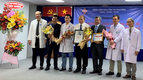 Người bệnh được gì khi Bệnh viện Nguyễn Tri Phương đạt chuẩn quốc tế? - Ảnh 1. Người bệnh được gì khi Bệnh viện Nguyễn Tri Phương đạt chuẩn quốc tế? - Ảnh 1.