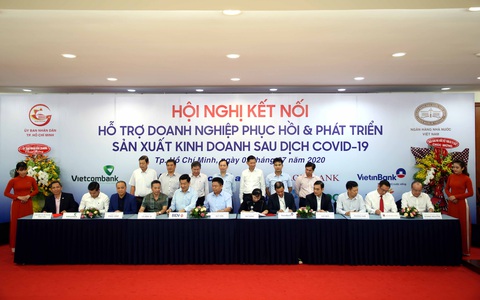 Ngân hàng dư tiền, doanh nghiệp không vay được - Ảnh 1. Ngân hàng dư tiền, doanh nghiệp không vay được - Ảnh 1.