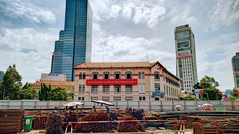 Xây dựng 6 đường hầm lên xuống nhà ga metro Bến Thành - Ảnh 3. Xây dựng 6 đường hầm lên xuống nhà ga metro Bến Thành - Ảnh 3.