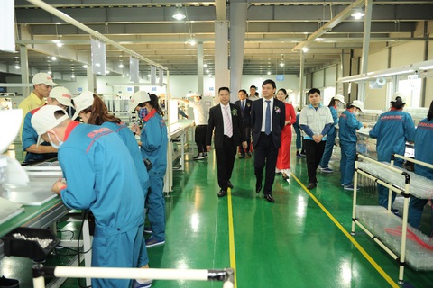 Đón sóng FDI, doanh nghiệp Việt cần có chiến lược khôn ngoan - Ảnh 1. Đón sóng FDI, doanh nghiệp Việt cần có chiến lược khôn ngoan - Ảnh 1.