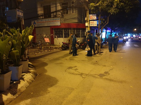 Phong tỏa một con đường ở Thủ Đức - Ảnh 3. Phong tỏa một con đường ở Thủ Đức - Ảnh 3.