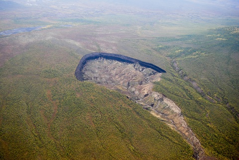 Cổng địa ngục ở Siberia ngày càng mở rộng đáng báo động - Ảnh 2. Cổng địa ngục ở Siberia ngày càng mở rộng đáng báo động - Ảnh 2.