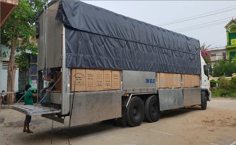 Tạm giữ gần 1 triệu khẩu trang y tế không rõ nguồn gốc - Ảnh 1. Tạm giữ gần 1 triệu khẩu trang y tế không rõ nguồn gốc - Ảnh 1.