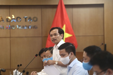 Thi tốt nghiệp THPT lúc này có mạo hiểm? - Ảnh 2. Thi tốt nghiệp THPT lúc này có mạo hiểm? - Ảnh 2.