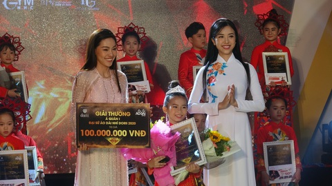 Cô bé 6 tuổi đăng quang Đại sứ Áo dài nhí 2020 - Ảnh 7. Cô bé 6 tuổi đăng quang Đại sứ Áo dài nhí 2020 - Ảnh 7.
