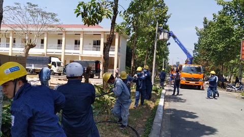 Đảm bảo cấp đủ điện phục vụ phòng, chống dịch bệnh COVID-19 - Ảnh 1. Đảm bảo cấp đủ điện phục vụ phòng, chống dịch bệnh COVID-19 - Ảnh 1.