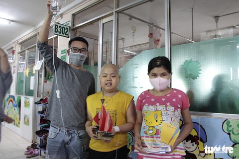 Thức đêm làm thuyền mô hình tặng bệnh nhi ung thư - Ảnh 16. Thức đêm làm thuyền mô hình tặng bệnh nhi ung thư - Ảnh 16.