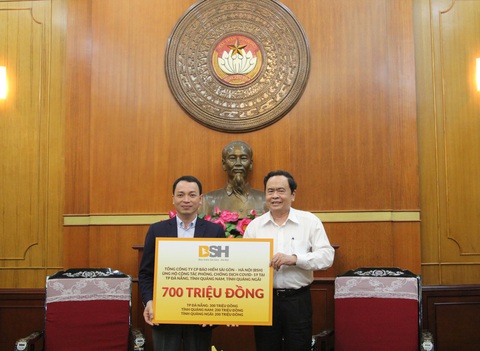 Bảo hiểm BSH ủng hộ 700 triệu đồng cho cuộc chiến chống COVID-19 tại miền Trung - Ảnh 1. Bảo hiểm BSH ủng hộ 700 triệu đồng cho cuộc chiến chống COVID-19 tại miền Trung - Ảnh 1.