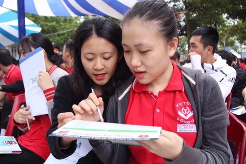 Điểm trúng tuyển đại học thí sinh thi tốt nghiệp đợt 2 không thấp hơn đợt 1 - Ảnh 1. Điểm trúng tuyển đại học thí sinh thi tốt nghiệp đợt 2 không thấp hơn đợt 1 - Ảnh 1.