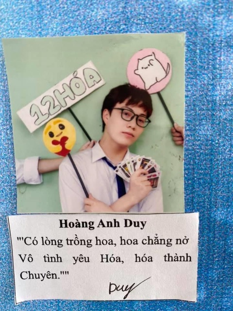 Kỷ yếu chụp như ảnh thẻ vẫn nhận ngàn tim vì các câu nói dễ thương - Ảnh 2. Kỷ yếu chụp như ảnh thẻ vẫn nhận ngàn tim vì các câu nói dễ thương - Ảnh 2.