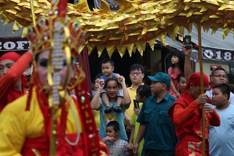 Đón di sản văn hóa phi vật thể quốc gia Tết Nguyên Tiêu của người Hoa - Ảnh 7. Đón di sản văn hóa phi vật thể quốc gia Tết Nguyên Tiêu của người Hoa - Ảnh 7.