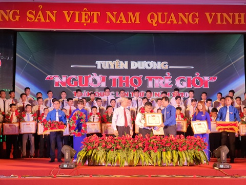 Trung ương Đoàn tôn vinh 63 Người thợ trẻ giỏi toàn quốc - Ảnh 3. Trung ương Đoàn tôn vinh 63 Người thợ trẻ giỏi toàn quốc - Ảnh 3.