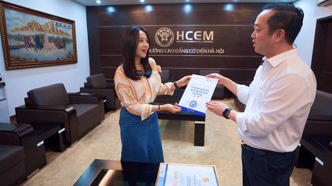 Khám phá trường học đến Trường CĐ Cơ điện Hà Nội lúc 19g tối nay - Ảnh 2. Khám phá trường học đến Trường CĐ Cơ điện Hà Nội lúc 19g tối nay - Ảnh 2.