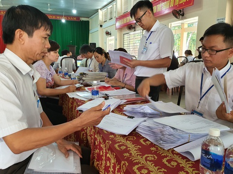 Một hộ dân nhận 12 tỉ đồng tiền thu hồi đất làm sân bay Long Thành - Ảnh 2. Một hộ dân nhận 12 tỉ đồng tiền thu hồi đất làm sân bay Long Thành - Ảnh 2.