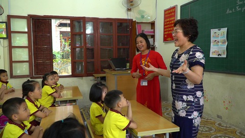 Bộ GD-ĐT nói không quên biên soạn sách giáo khoa tiếng dân tộc thiểu số - Ảnh 1. Bộ GD-ĐT nói không quên biên soạn sách giáo khoa tiếng dân tộc thiểu số - Ảnh 1.