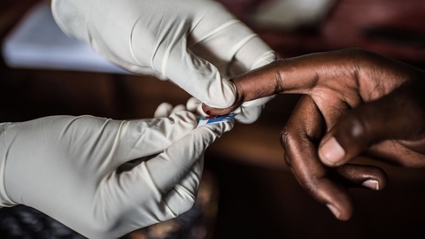 Niềm hy vọng cho bệnh nhân nhiễm HIV/AIDS - Ảnh 1. Niềm hy vọng cho bệnh nhân nhiễm HIV/AIDS - Ảnh 1.