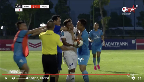 Làm thầy không dễ - Ảnh 1. Làm thầy không dễ - Ảnh 1.