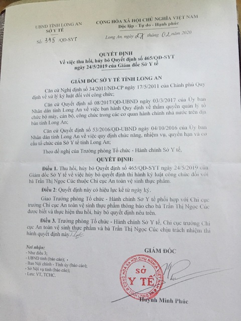 Cựu phó phòng bị xử 2 năm tù dù đã nhận quyết định kỷ luật từ 8 năm trước - Ảnh 2. Cựu phó phòng bị xử 2 năm tù dù đã nhận quyết định kỷ luật từ 8 năm trước - Ảnh 2.