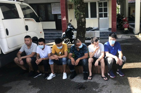 Người Trung Quốc nhập cảnh trái phép sang Lào Cai chỉ cần tốn 500.000 đồng - Ảnh 1. Người Trung Quốc nhập cảnh trái phép sang Lào Cai chỉ cần tốn 500.000 đồng - Ảnh 1.
