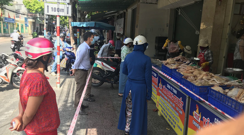 Đà Nẵng tính phương án phát phiếu, dân 2-3 ngày đi chợ một lần để phòng dịch - Ảnh 1. Đà Nẵng tính phương án phát phiếu, dân 2-3 ngày đi chợ một lần để phòng dịch - Ảnh 1.